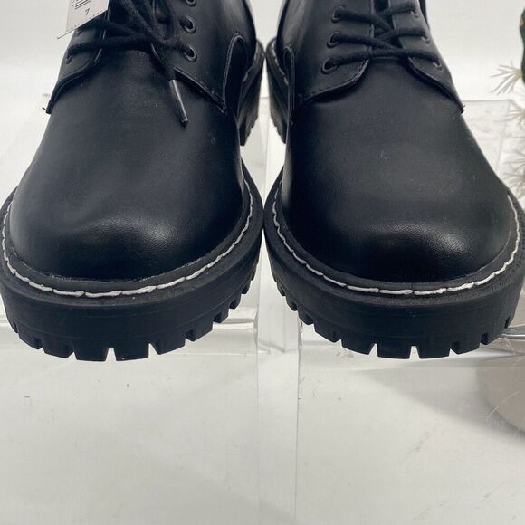 New Torrid Black Oxford Lace-up Sz 7 Extra Wide Vegan Leather - Picture 6 of 11